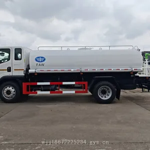 Jiefang Export-type 10-cubic-meter Sprinkler Truck, Exclusive for Foreign Trade, Greening Spraying Truck, Available in Right-hand Drive and Meeting Emission Standards of Multiple Countries thumbnail-3