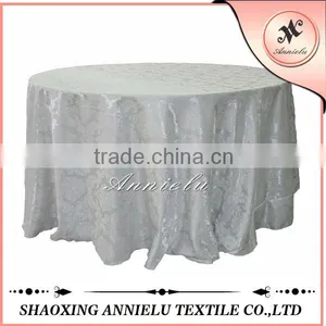 High Quality White Round Jacquard Polyester Tablecloth thumbnail-1