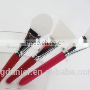 Single Cosmetic Red Crystal Plastic Handle Powder Makeup Brush thumbnail-4