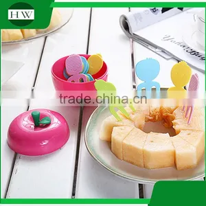 Plastic Tableware Kid Cartoon Apple Shaped Fruit Fork Set thumbnail-2