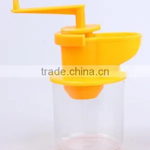 CY131 Hot New Spiral Garlic Press Manual Garlic Grinder Device Kitchen Gadgets Garlic Mesher thumbnail-2
