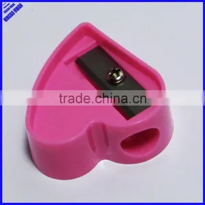 One Hole Plastic Novelty Heart Shaped Pencil Sharpener thumbnail-1