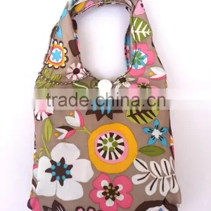 Wholesale Reusable Foldable Portable Folding Tote Shoulder Shopping Bag With Small Pouch thumbnail-5