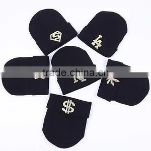 Fashion Hot Drilling CC Winter Beanies With Rhinestone thumbnail-1