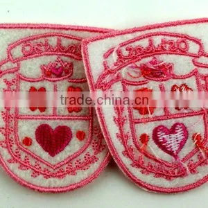 Customized Woven Patch/High Quality Custom Embroidered Badges thumbnail-2