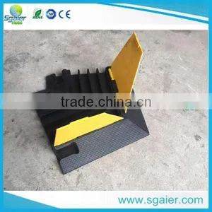 4 Channel China Cheap Cable Protector Ramps Stage Cable Ramp thumbnail-1