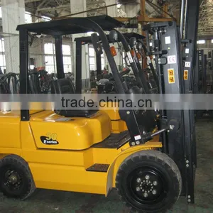 12 Ton Forklift Yellow thumbnail-1