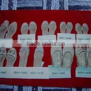 Indoor Straw Slipper thumbnail-1