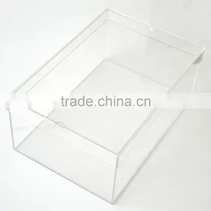 Clear Acrylic Box/display Case thumbnail-2