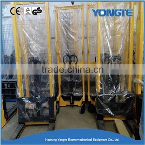 Manual Hydraulic With Foot Pedal Lifting Stacker thumbnail-1