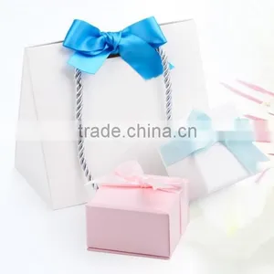 Wholesale Engagement Paper Gift Packaging Box Manufacture in China P1833 thumbnail-1
