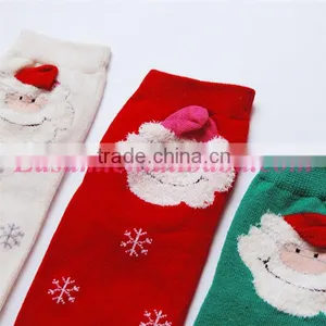 Christmas Designs Pure Cotton Stylish Warm Christmas Socks for Girl thumbnail-3
