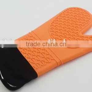 FDA Kitchen Waterproof Thick BBQ Silicone Glove thumbnail-2