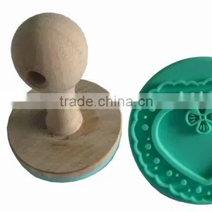 Love Shape Silicone Lace Cookie Stamp, Food Grade 7.5cm Silicone Biscuit Stamp thumbnail-2
