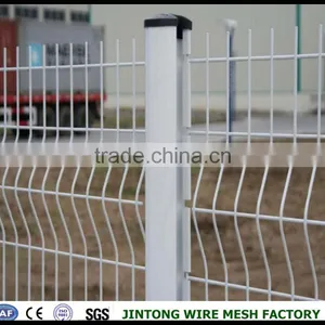 High Qulity Curved Welded Wire Mesh Iron Fence for Garden thumbnail-3