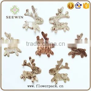 Small Deer Natural Flower Wood Bark Engraving thumbnail-4
