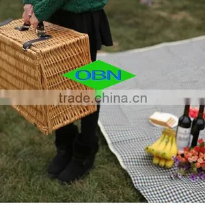 Rattan Material 4 Person Hand Woven Wicker Picnic Basket for Sale thumbnail-6