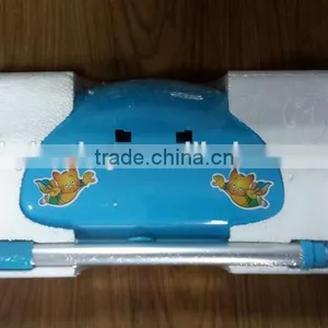 Environmental Manual Sweeper thumbnail-2