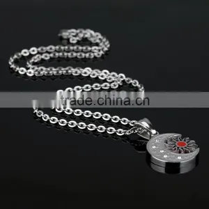 Wholesale Fashion Pendant Bulk Stainless Steel Apollo Sale Sun Necklace With Moon thumbnail-2