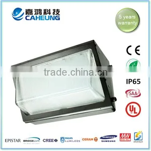 Outdoor Wall Light 50W LED Wall Pack thumbnail-4