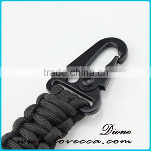 Carabiner Paracord Keychain With Firestarter thumbnail-2