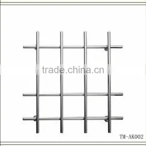 Chrome Wire Pan Stand Trivet thumbnail-1