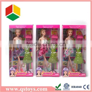 Plastic Dressup Doll Set Toy in Window Box thumbnail-1