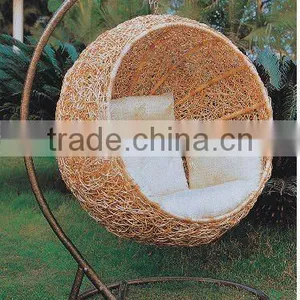 Outdoor Rattan Hanging Egg Chair thumbnail-1