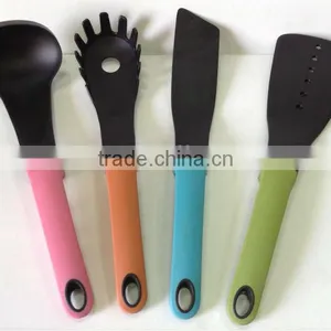 4PCS Colorful Self-standing Nylon Kitchen Utensils Set thumbnail-2