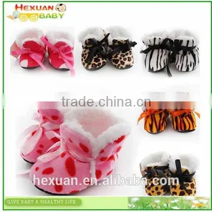 B80005C ,Infant Crib Shoe / Plush Infrant Shoe Toy /Kids Plush Indoor Slipper thumbnail-1