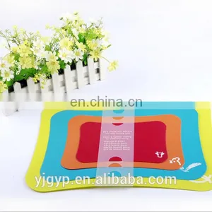 Customized Flexible Thin Plastic Chopping Blocks thumbnail-1