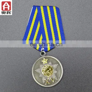 Good Quality Antique Gold Gold Plating Car Badges for Sale thumbnail-4
