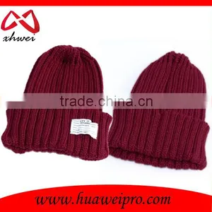 Custom Plain Beanie Cheap Knitted Beanie Black and White Letters thumbnail-4