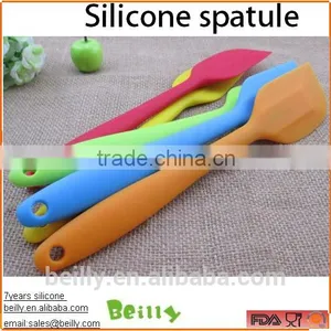 Heat Resistant Scraper Silicone Spatula Baking Tool thumbnail-2