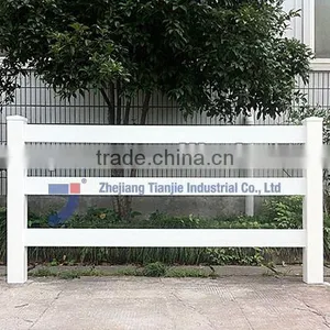 3 Rails Pvc Farm Fence thumbnail-1