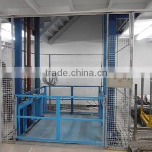 Electric Hydraulic Guide Rail Chain Lift Table Customerized Producing thumbnail-1