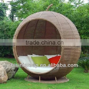 Outdoor Rattan Furniture Garden Chaise Lounge (BF10-R107) thumbnail-1