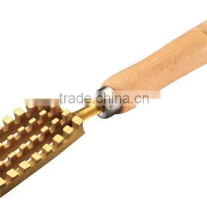 High Quality Taper Type Fish Scale Remover Fish Scale Scratcher thumbnail-1