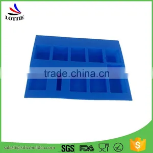China Manufacturers Food Grade Rectangle Multi-cavity Silicone Ice Cube Tray thumbnail-1