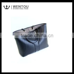 New Arrival Big Ladies Reversible Shoulder Bag thumbnail-3