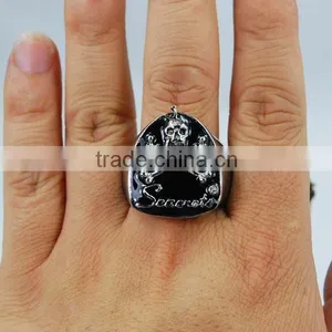 Skull and Crossbones Rings thumbnail-6