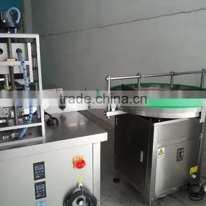 High-speed Automatic Drink/Milk Bottle Screw Capping Machine thumbnail-2