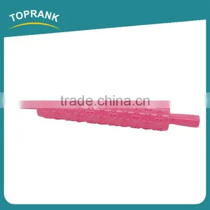 Toprank Hot Sale New Design Custom Heart Shaped Plastic Decorative Fondant Embossing Pattern Rolling Pin thumbnail-1