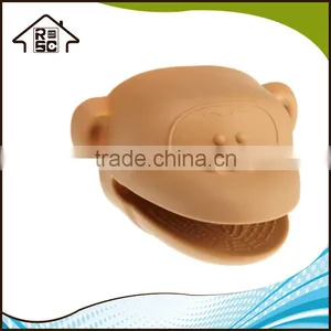 NBRSC Cute Monkey Design Pliable Silicone Pot Holder Silicone Glove Oven Mitt thumbnail-1