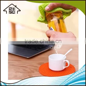 Heat Resistant Mat Pot Holder Silicone Mat Multi-purpose Round Mat thumbnail-1