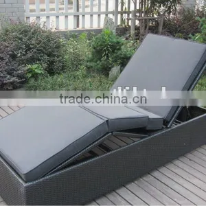 Outdoor Day Bed thumbnail-5
