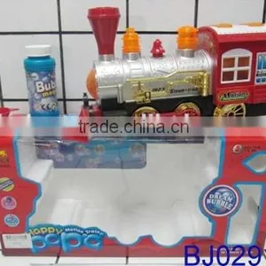 B/O Classic Train Toy Set With Smoke and Sounds thumbnail-2
