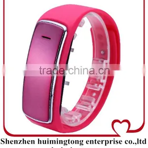New Waterproof Bluetooth Smart Bracelet With Anti-theft Alarm and Sleep Management thumbnail-1