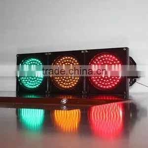 High Quality 3 Units 200mm Crossing Road Traffic Signal Light thumbnail-5