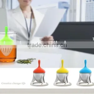 Original Design Stainless Steel Food Grade Silicone Creative Gifts Tea Filter Gyro Design Tea Strainer thumbnail-5